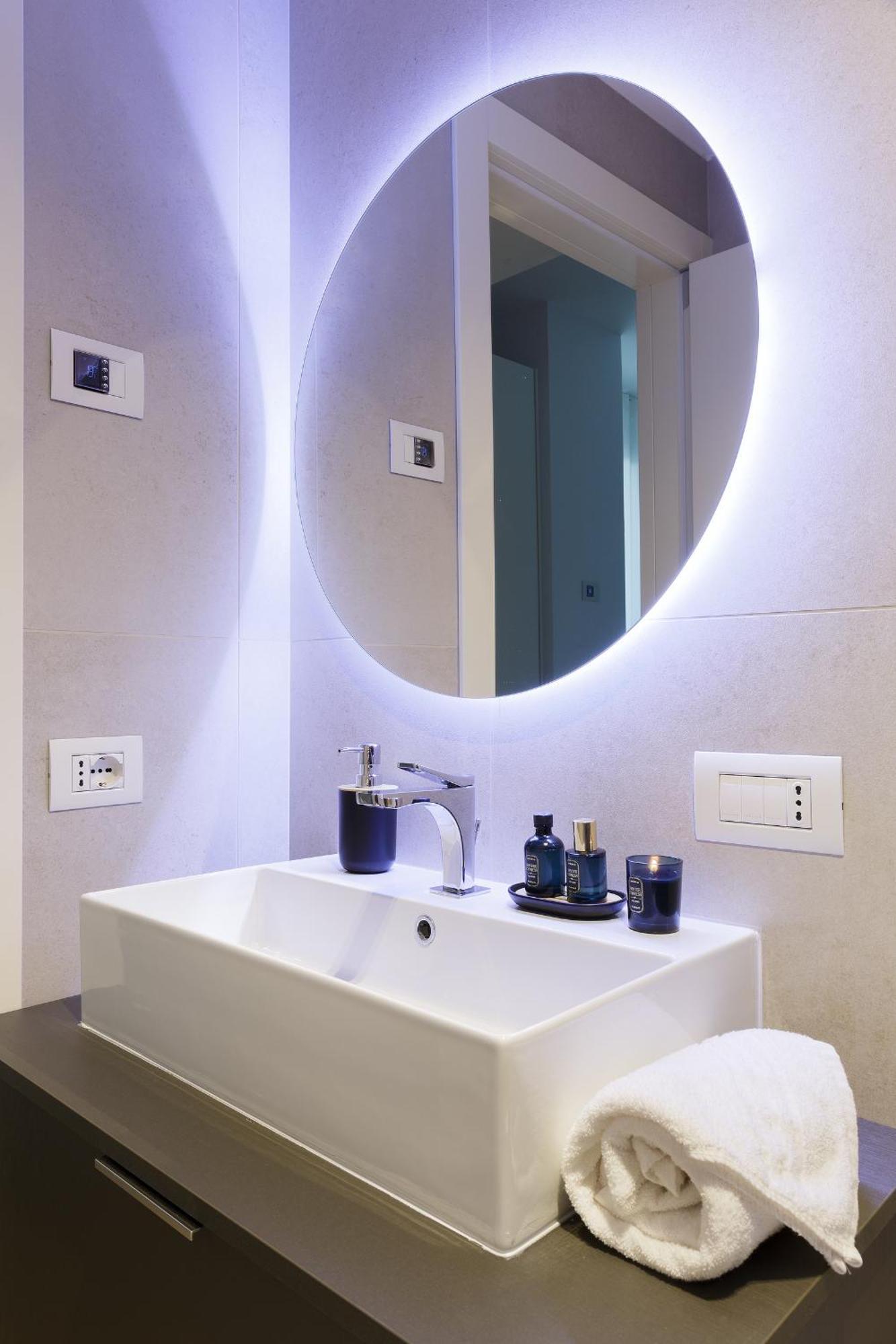 Apartment Compagnoni12 Luxury Penthouse With Private Jacuzzi And